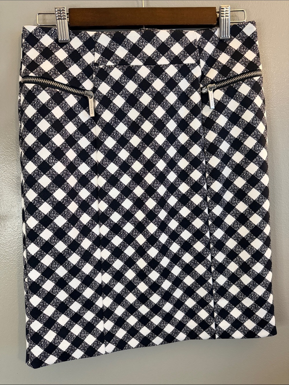 MICHAEL Michael Kors Black White Geometric Print Zip Pocket Pencil Skirt 4 - Picture 6 of 7